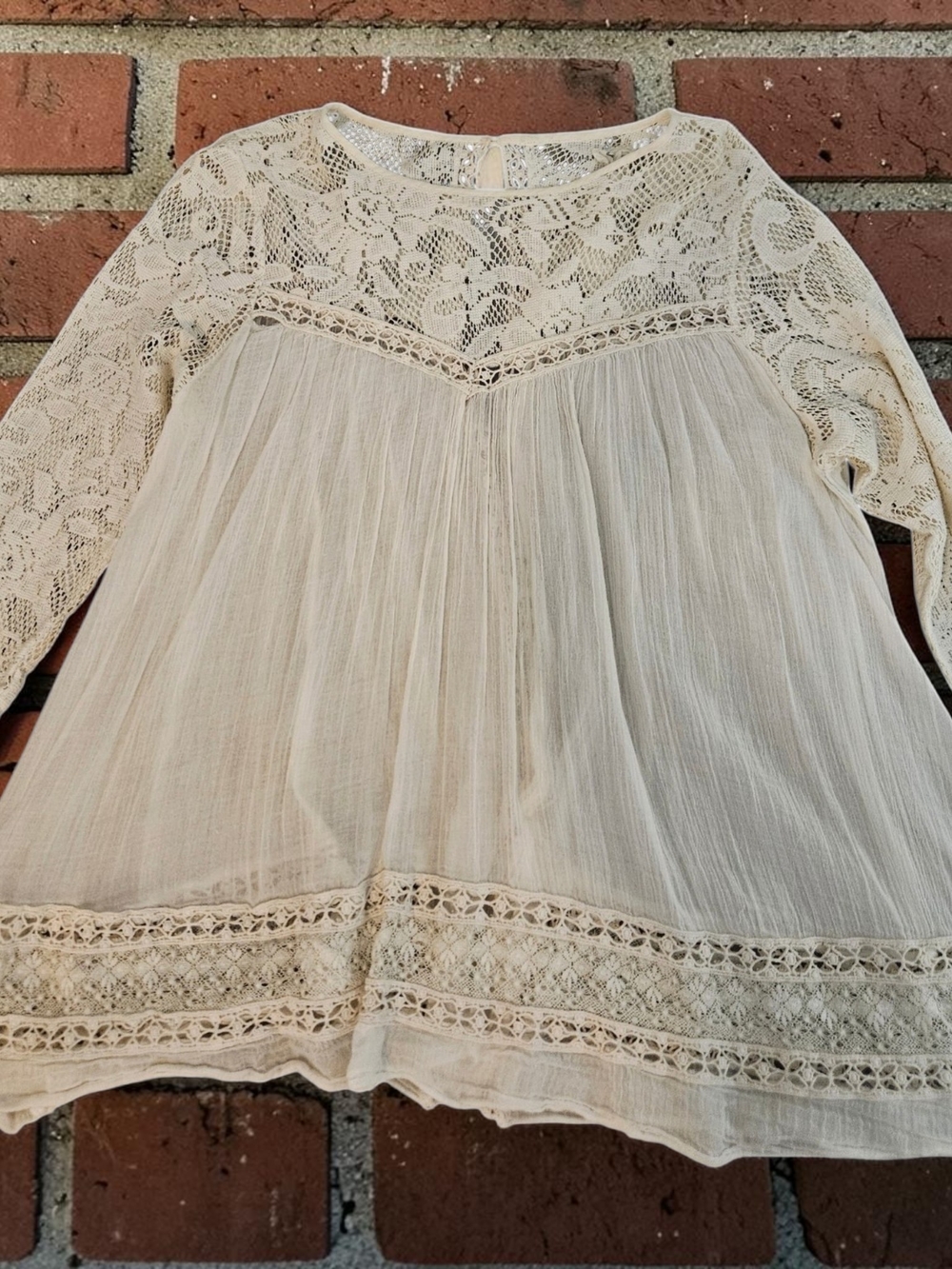 Free People Cream Lace Peasant Tunic Sz XS.
